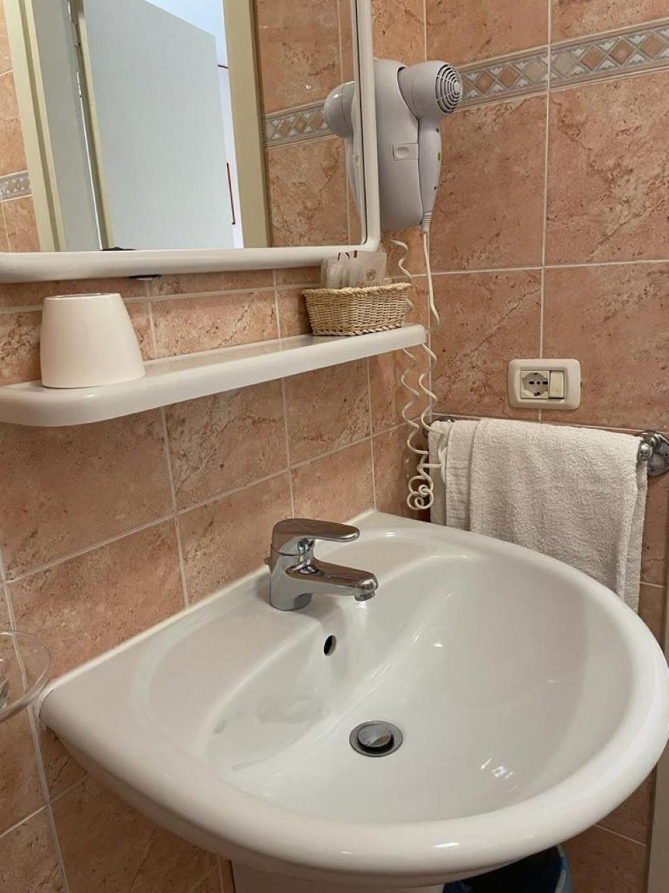 Hotel Stiefel Lignano Sabbiadoro Phòng bức ảnh